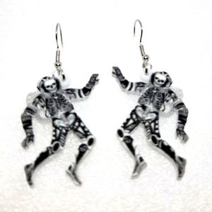 Skull astronaut earrings